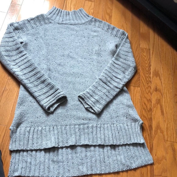 Ladies sweater - Picture 1 of 5